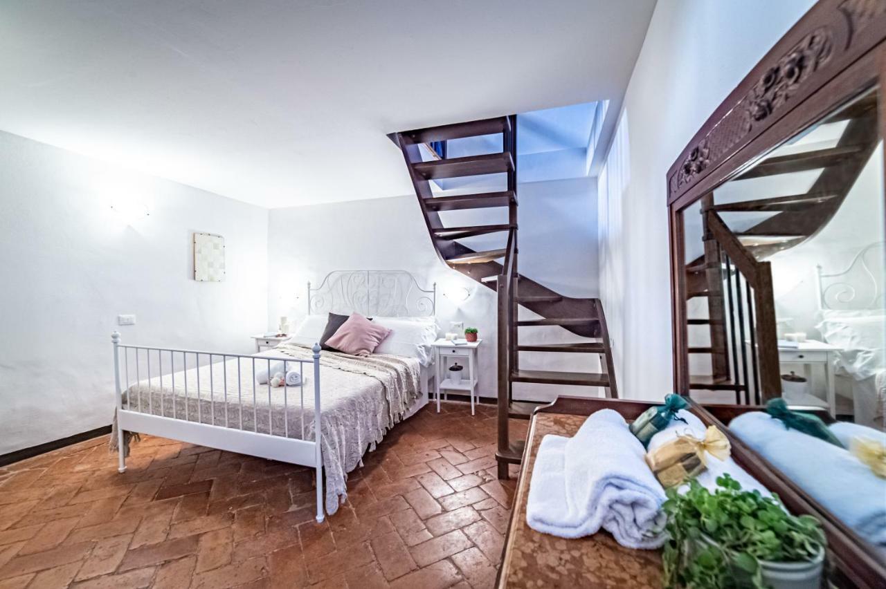 Oltrarno Apartment Florence Exterior photo